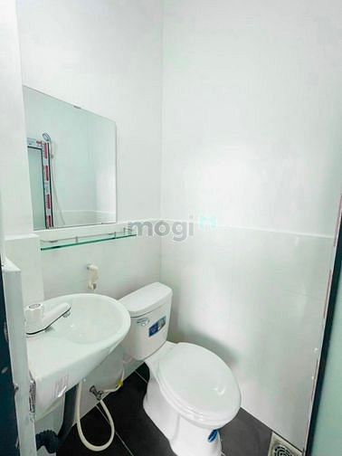 Hình ảnh Mb6623 nạp rút nhanh chóng dịch vụ studio có ban công giáp Tân Phú
