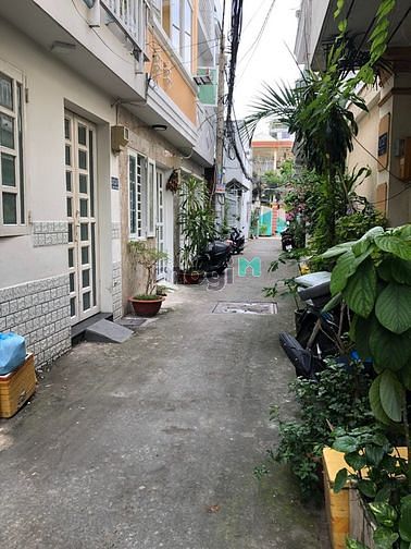 Hình ảnh Hiếm Bùi Văn Ba Quận 7 nhà 65m2, 2 tầng, 5PN- giá chỉ 4.2tỷ