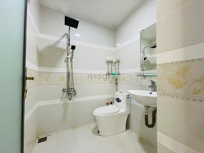 Hình ảnh Mb6623 nạp rút nhanh chóng cao cấp bình thạnh phòng lớn có giếng trời phòng mới