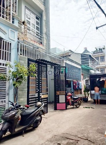 Hình ảnh Cho Thuê Nhà NGUYÊN CĂN Hẻm Phạm Văn Chiêu