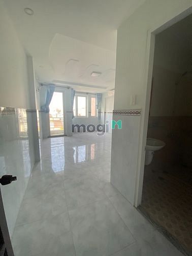 Hình ảnh phòng banlcon full nội thất nguyễn văn lượng gò vấp