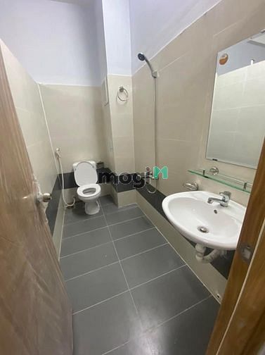 Hình ảnh Phòng Ban công riêng siêu thoáng mát gần ĐH VĂN LANG