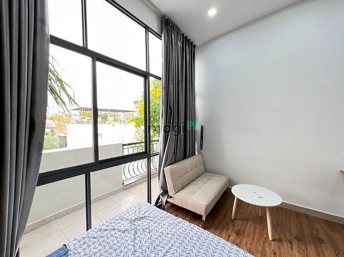 Hình ảnh Mb6623 nạp rút nhanh chóng studio ban công ngay sát sân bay đang giảm sốc