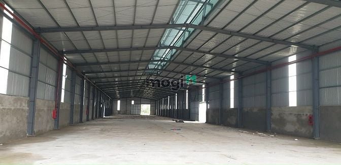 Hình ảnh Cho thuê kho 1000m2 gần đường Trường Sơn