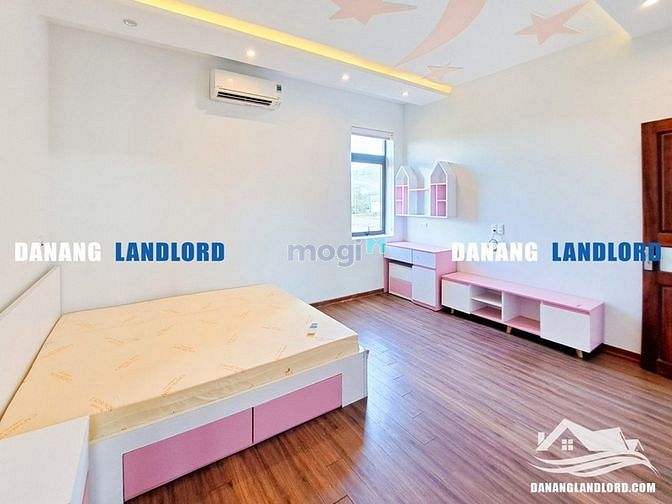 Hình ảnh Biệt thự 5PN hồ bơi gần cầu Thuận Phước - B836
