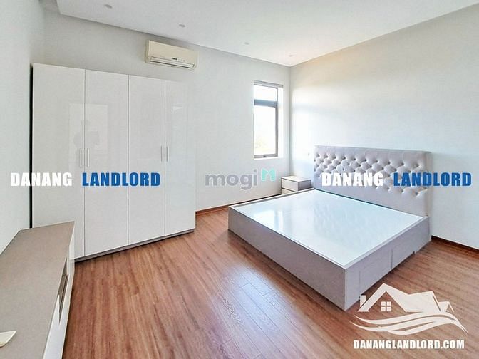 Hình ảnh Biệt thự 5PN hồ bơi gần cầu Thuận Phước - B836