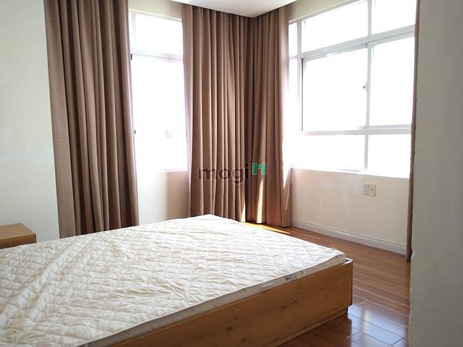 Hình ảnh Cho thuê CH Oriental Plaza Âu Cơ 90m2, 3PN, 2WC, NT. Giá Chốt: 12 tr