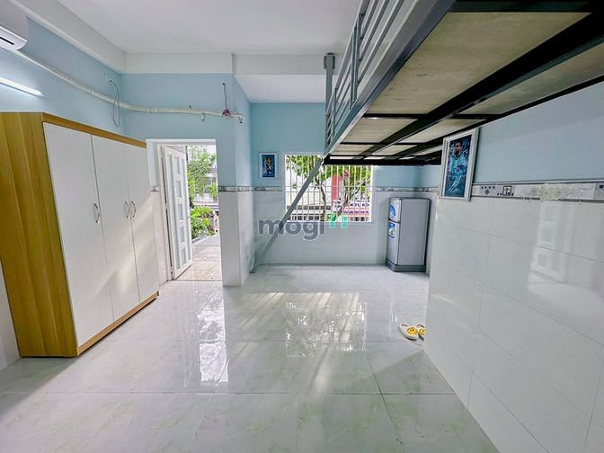 Hình ảnh Phòng Gác lửng + Mới xây 100% _ Ban công/ cửa sổ cực thoáng