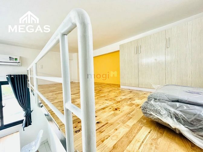 Hình ảnh Mặt tiền đường full nội thất gác cao nhà mới