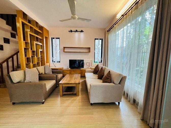 Hình ảnh Cho thuê biệt thự Thảo Điền - Phong cách cổ điền - Có hồ bơi, sân vườn
