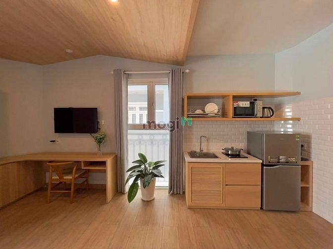 Hình ảnh Căn Hôn Cao Cấp Studio Cửa Sổ Lớn, Ngay Cầu Calmette Quận 4