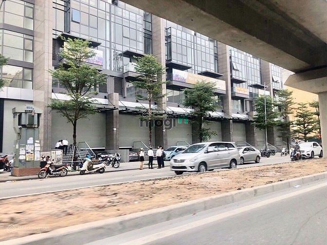 Hình ảnh Cho thuê nhà 7 tầng mặt phố Hào Nam