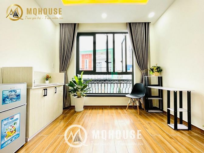 Hình ảnh Siêu Cửa Sổ gần CV Làng Hoa - Lê Văn Thọ