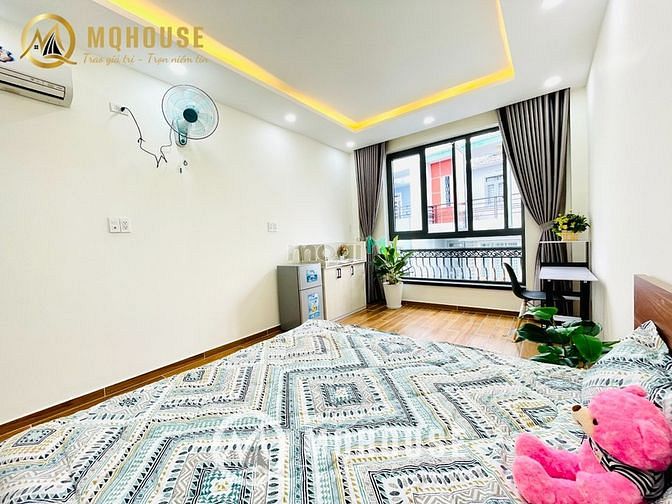 Hình ảnh Siêu Cửa Sổ gần CV Làng Hoa - Lê Văn Thọ