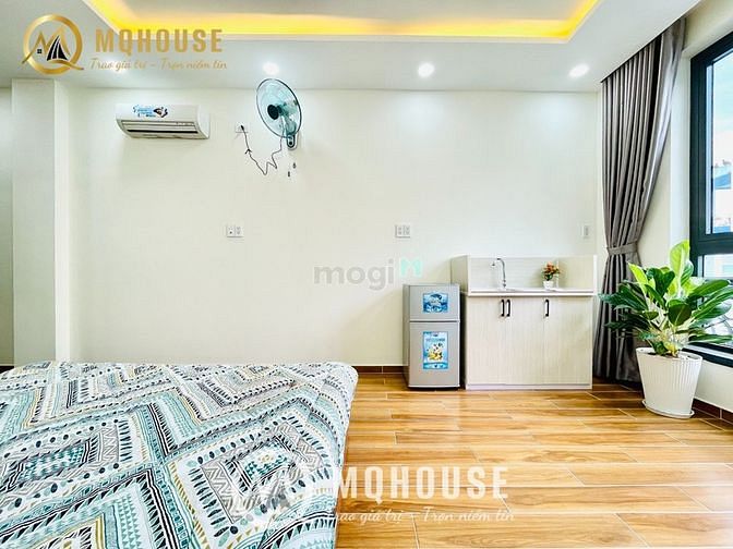 Hình ảnh Siêu Cửa Sổ gần CV Làng Hoa - Lê Văn Thọ