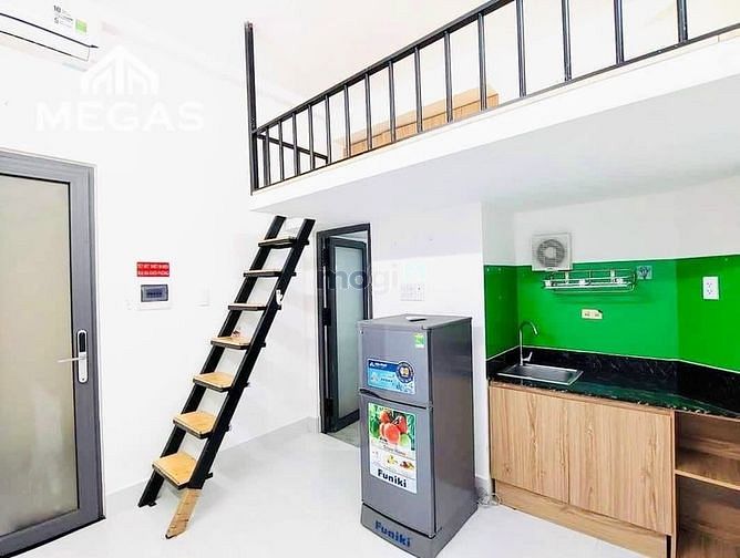 Hình ảnh Gác cửa sổ thoáng gần HUTECH ở được 4 bạn