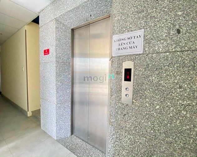 Hình ảnh Gác cửa sổ thoáng gần HUTECH ở được 4 bạn