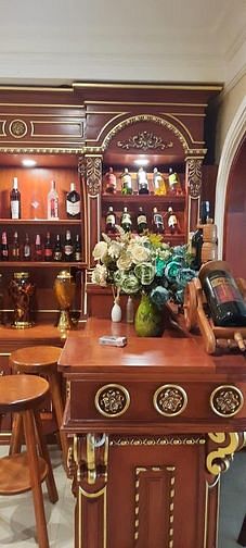 Hình ảnh Biệt thự giữa trung tâm TP. HCM nội thất siêu cao cấp gỗ đỏ - Cách Mạn