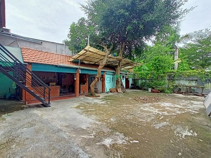 Hình ảnh Bán nhà tặng đất 524m2. 2 mặt tiền kinh doanh. Ngang 14m