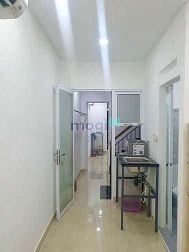 Hình ảnh bán nhà đẹp 5 tần, cách mạng tháng 8, chỉ 5 tỷ 2, có sẵn thu nhập