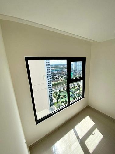 Hình ảnh 𝐕𝐢𝐧𝐡𝐨𝐦𝐞𝐬 𝐆𝐫𝐚𝐧𝐝 𝐏𝐚𝐫𝐤 bán gấp căn studio cắt lỗ sâu