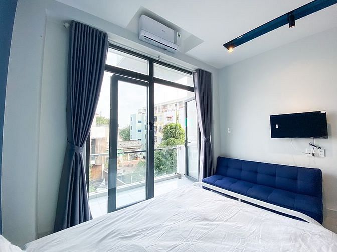 Hình ảnh Siêu Phẩm Căn Studio Ban Công Siêu rộng thoáng ngay Trung Tâm Quận 10.