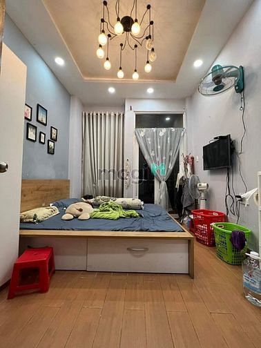 Hình ảnh Bán nhà đoàn văn bơ 4 lầu, 23 m2 chỉ 3 tỷ 6