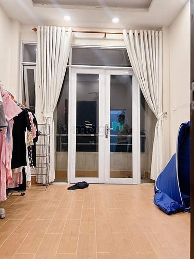 Hình ảnh Bán nhà đoàn văn bơ 4 lầu, 23 m2 chỉ 3 tỷ 6