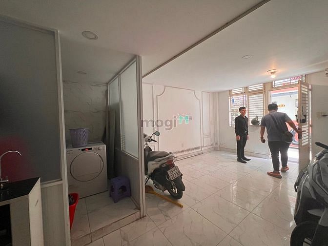 Hình ảnh Mb6623 nạp rút nhanh chóng full nội thất Q4, ban công, thiết kế hiện đại_ giá ưu đãi