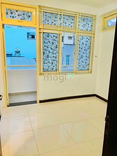 Hình ảnh Studio ban công thoáng mát - Gần Hàng Xanh