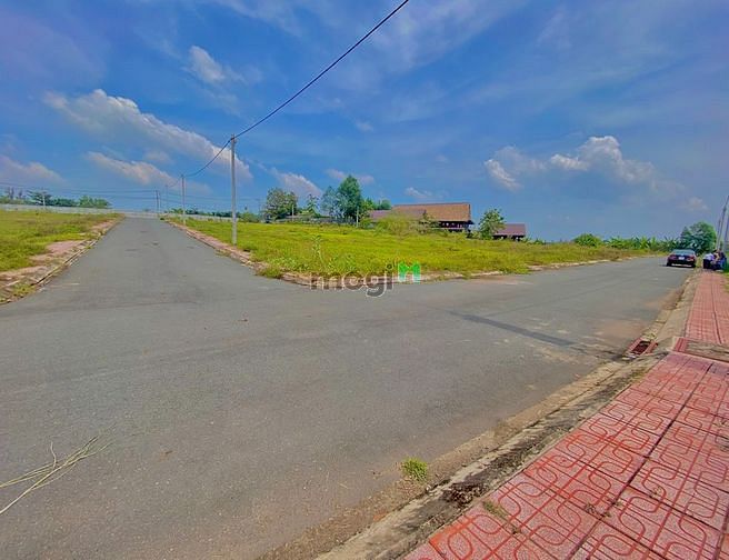 Hình ảnh Đất sổ sẵn giá rẻ đối diện khu du lịch đô thị lớn nhất ĐNA Sơn Tiên