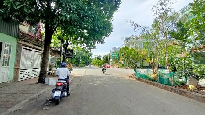 Hình ảnh Cho thuê MB Q2 Giá 10tr dt 130m ngang 5.5m x20