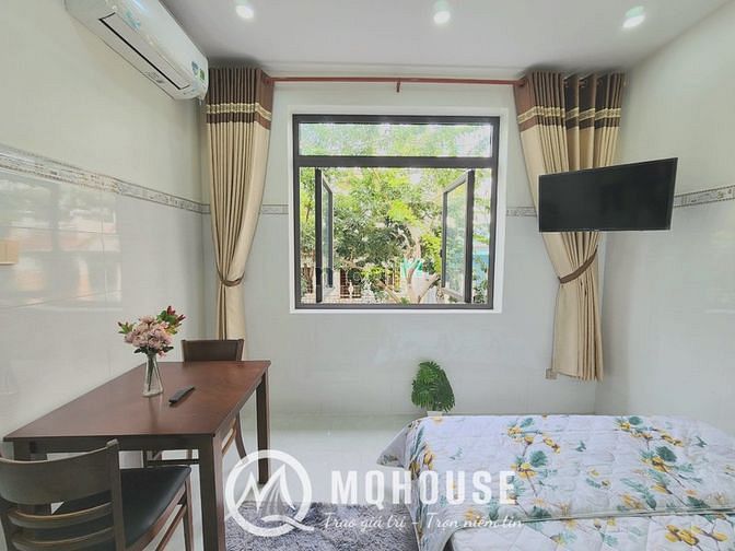 Hình ảnh Cho thuê CHDV ngay sân bay Tân Sơn Nhất ban công máy giặt riêng