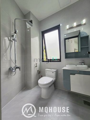 Hình ảnh Cho thuê CHDV ngay sân bay Tân Sơn Nhất ban công máy giặt riêng