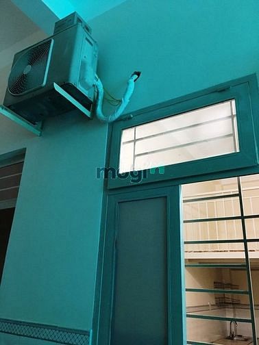 Hình ảnh Cho thuê gấp phòng 20m2 gác 1m8 Tân Phú giáp Tân Bình - chỉ 1tr4/th