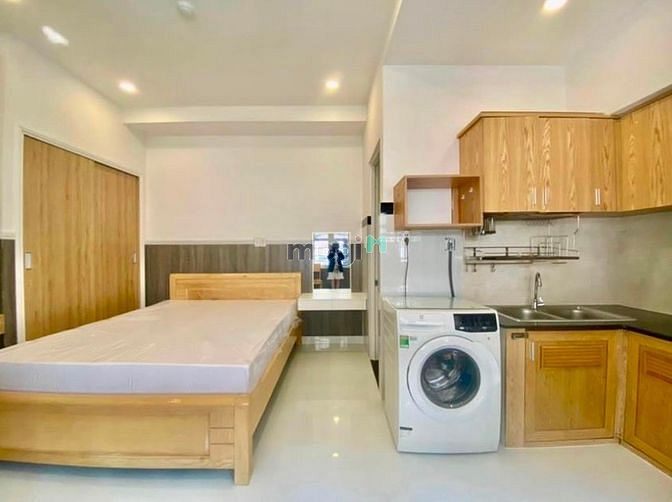 Hình ảnh full nội thất, ngay vòng xoay trần não