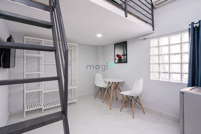 Hình ảnh Phòng Gác lưng + Ban Công _ Mới xây 100%_ Gần ngã tư 4 xã