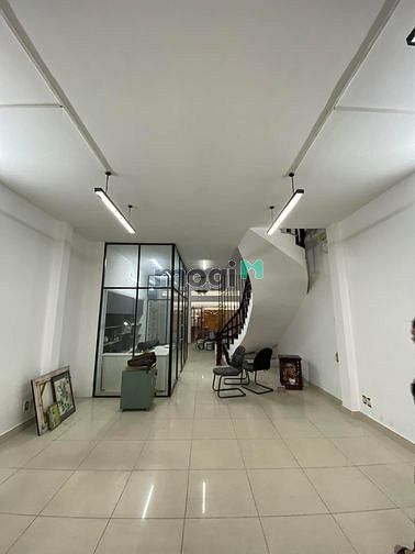 Hình ảnh Mặt tiền kinh doanh khu Tên Lửa-Ngay CHỢ -96m2-4tầng