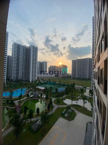 Hình ảnh Cho thuê căn stu Vinhomes Quận 9, chỉ 4 triệu cọc1