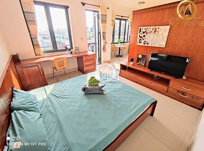 Hình ảnh Hệ Thống CH balcon - Cửa sổ  ngay gần Phan XÍch Long