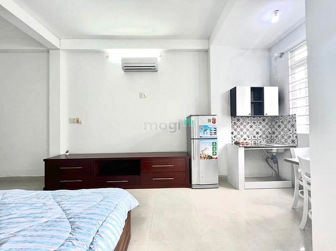 Hình ảnh ban công siêu thoáng gần mega market