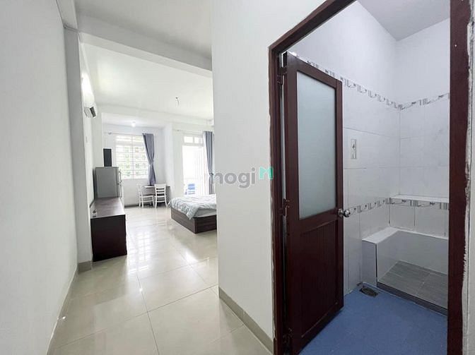 Hình ảnh ban công siêu thoáng gần mega market