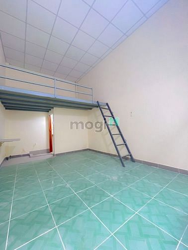 Hình ảnh Phòng gác cao 2m, Giờ tự do Giá ưu đãi