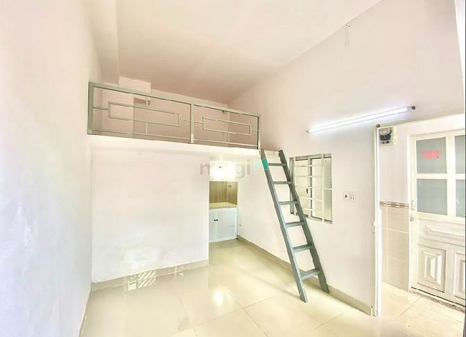 Hình ảnh Phòng trọ gác lửng gần cầu Vượt Hoàng Hoa Thám có thang máy giờ tự do