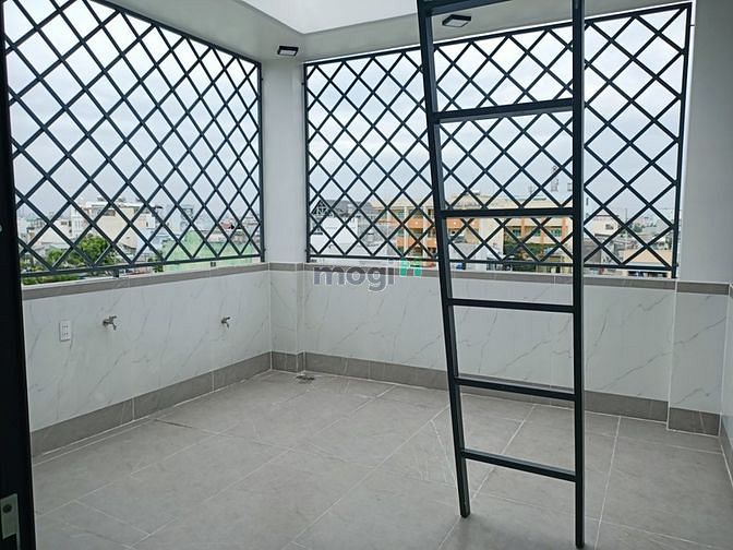 Hình ảnh Bán nhà phường bình trị đông - bình tân - 5 tầng hẻm ô tô.
