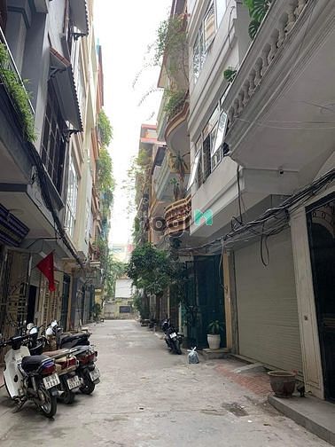 Hình ảnh Bán Đất Phân Lô Phố Trần Vỹ. 61m2. Giá: 110 triệu/m.