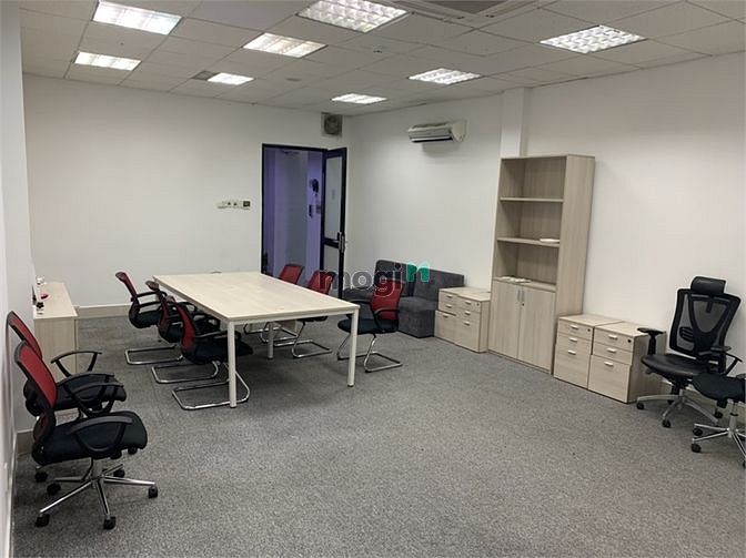 Hình ảnh Cho thuê toà nhà 9x25m, 12 sàn vp lớn nhỏ, tân bình