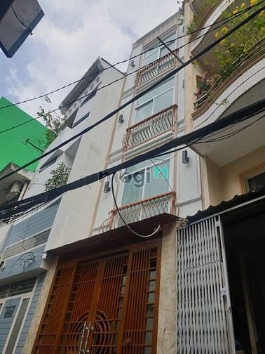 Hình ảnh Nhà đẹp 5 tầng Cách Mạng Tháng 8 TT Quận 3. Chỉ 5,9 tỷ