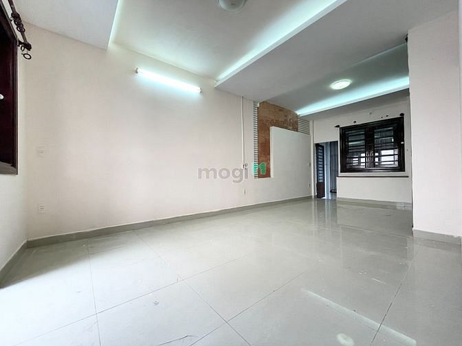 Hình ảnh Ban Công Có Gác Tân Phú Giá Siêu Tốt