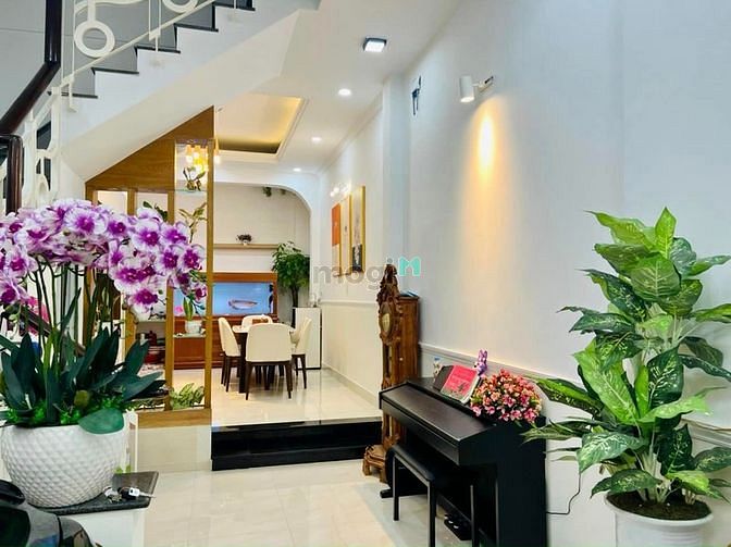 Hình ảnh Bán nhà đẹp hẻm 8m, Phường 5, Tân Bình. 13,2 tỷ.